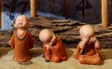 怎样把五戒十善落实到现实生活工作中去?